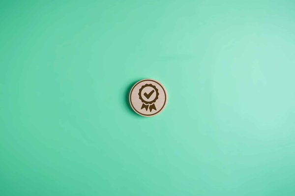 Quelles sont les meilleures certifications en gestion de la qualité pour une carrière dans l'industrie aéronautique?